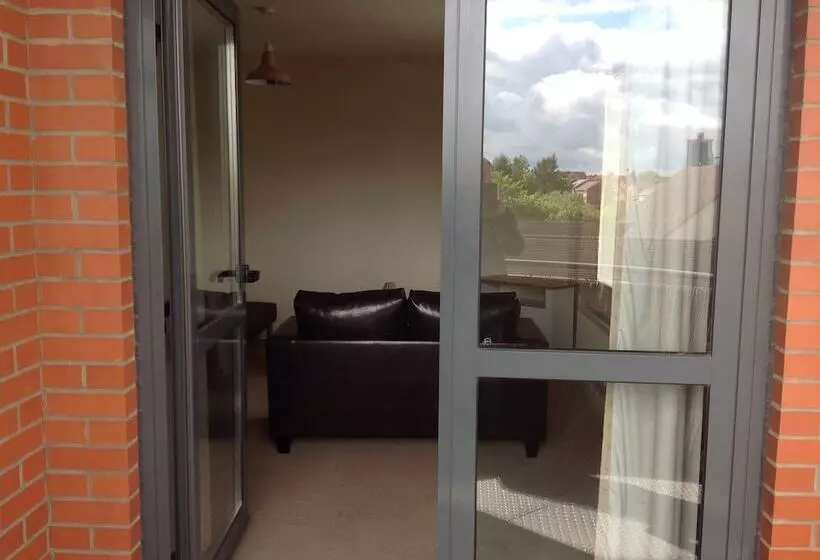 Pretty Properties Tillage Green