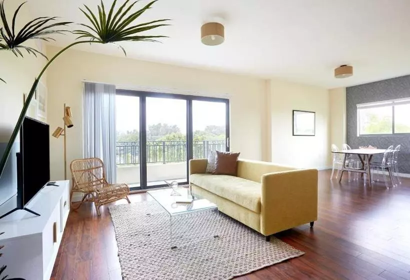 Sonder  Mimo District