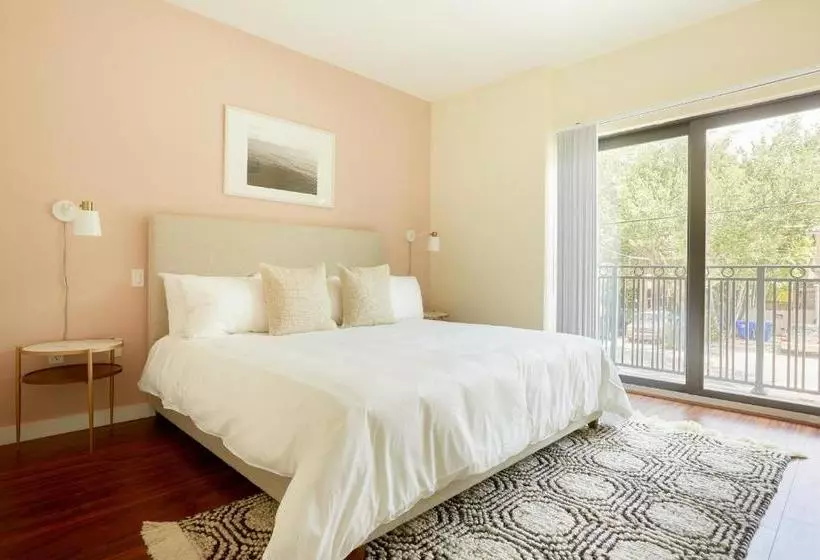 Sonder  Mimo District