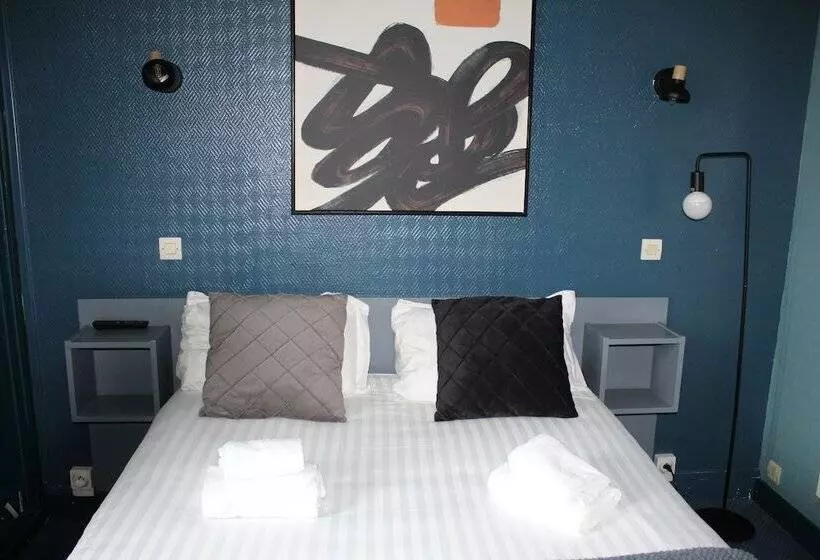 Hotelli Hôtel Des Pins