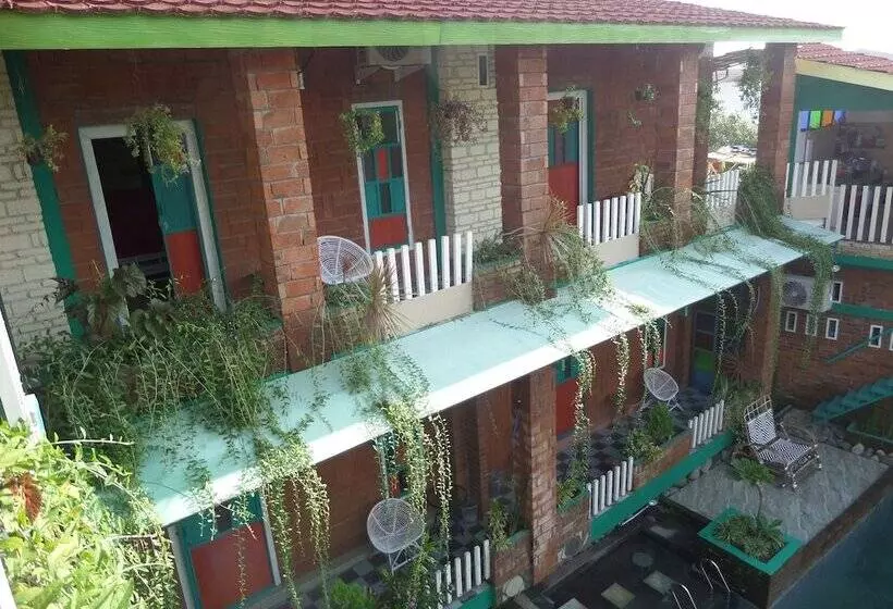 هتل Omah Ndeliq Jogja