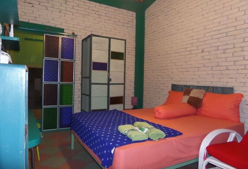 Hotel Omah Ndeliq Jogja