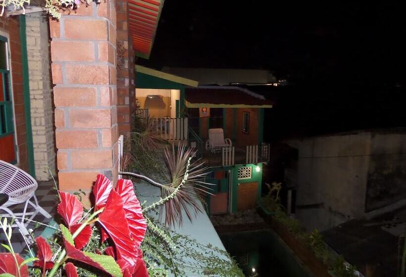 Hotel Omah Ndeliq Jogja