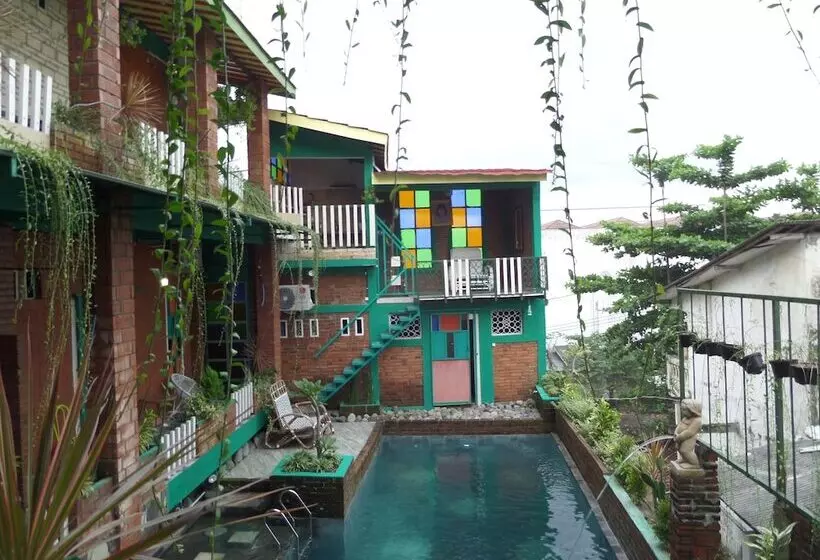 هتل Omah Ndeliq Jogja