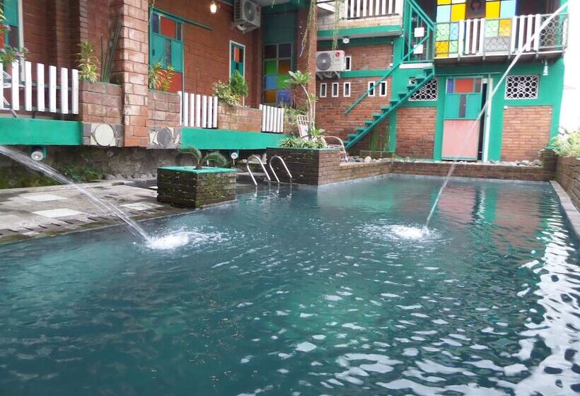 Hotel Omah Ndeliq Jogja