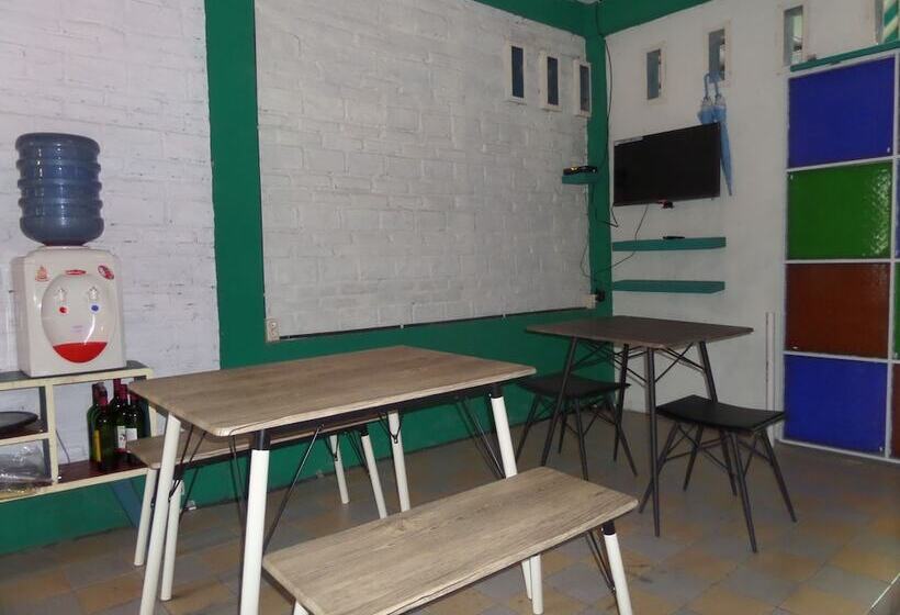 Hotel Omah Ndeliq Jogja