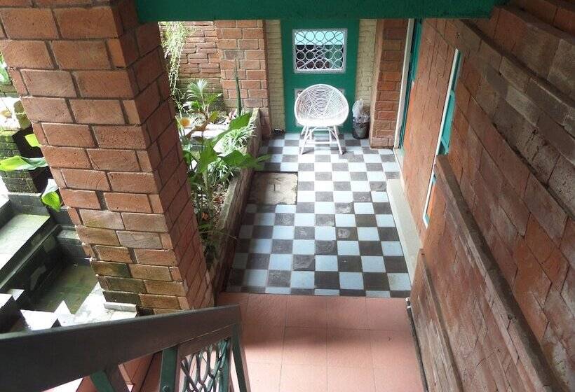 Hotel Omah Ndeliq Jogja