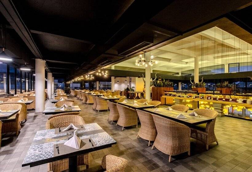 هتل Pacific Premier Resort & Spa