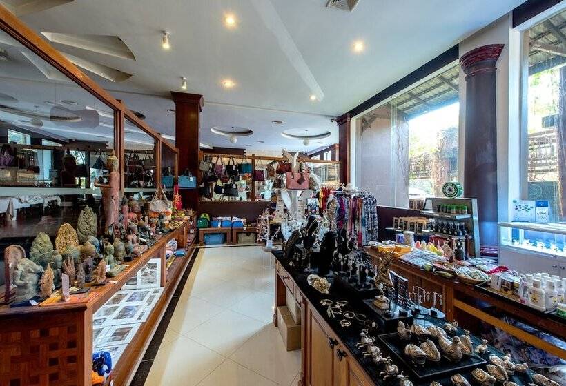 هتل Pacific Premier Resort & Spa