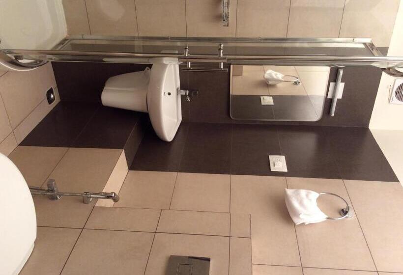 Veda Wellness B&b And Yoga Centre