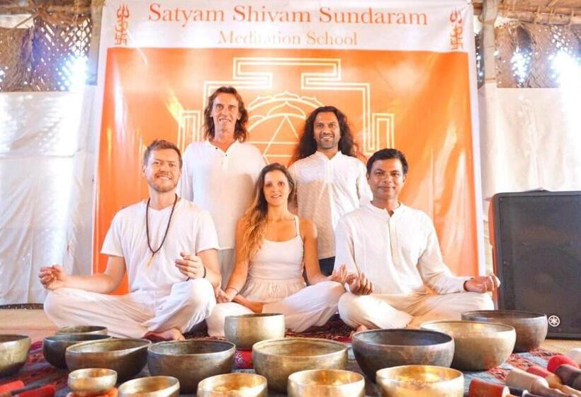 Veda Wellness B&b And Yoga Centre