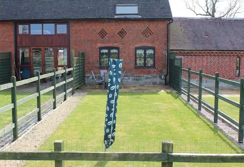 Whitley Elm Cottages