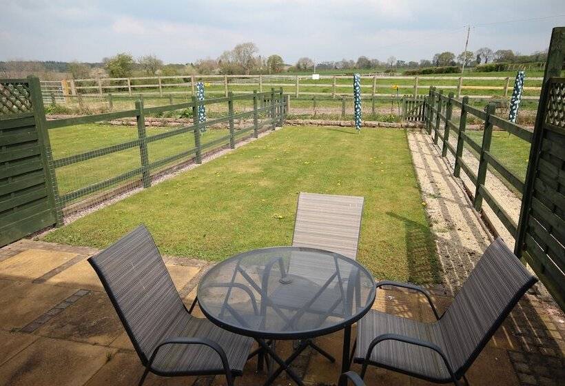 Whitley Elm Cottages