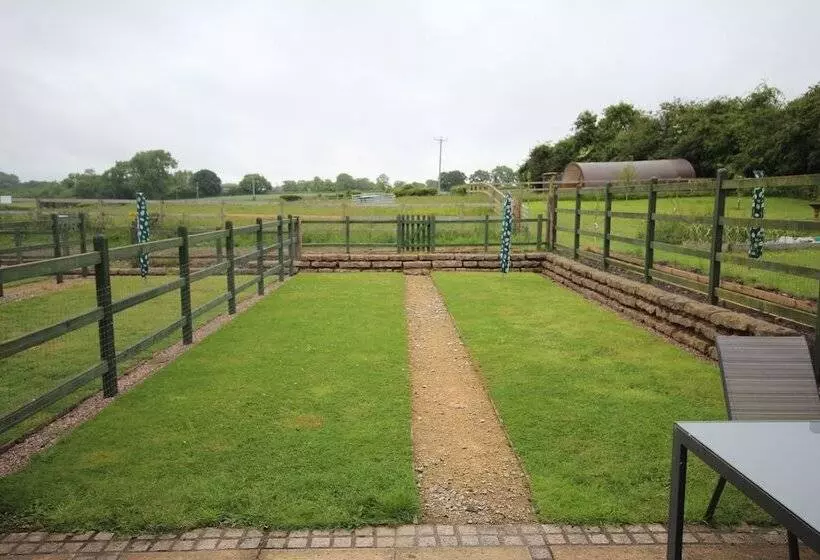 Whitley Elm Cottages