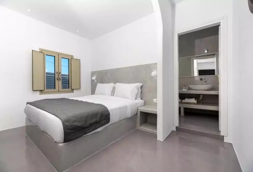 Aerenia Luxury Suites