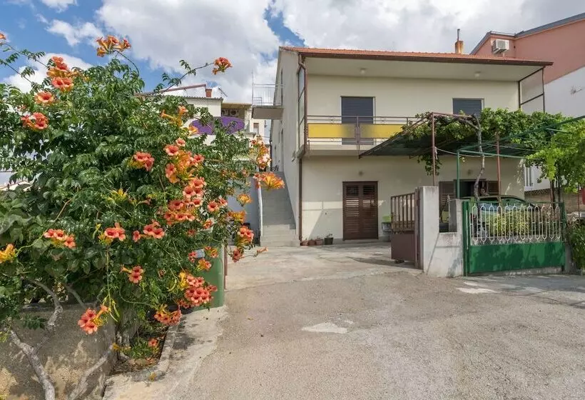 Apartment Lele