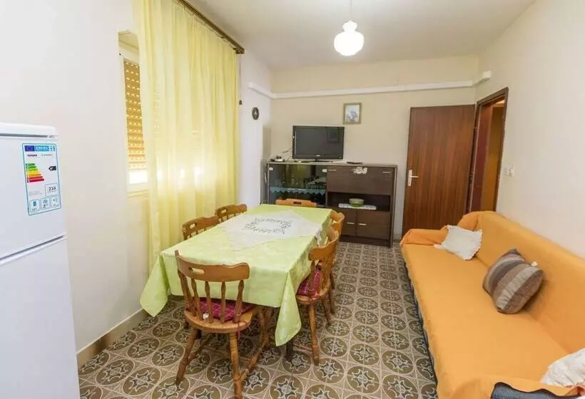 Apartment Lele