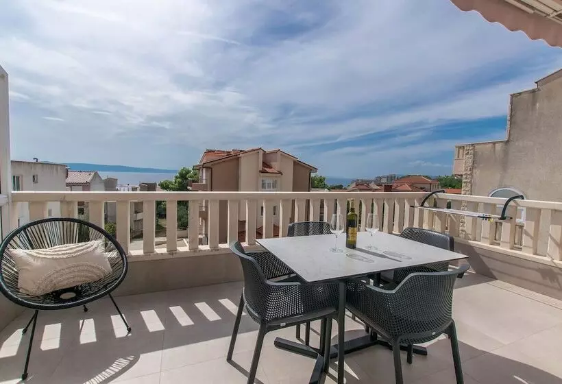 Apartments And Rooms Kapulica