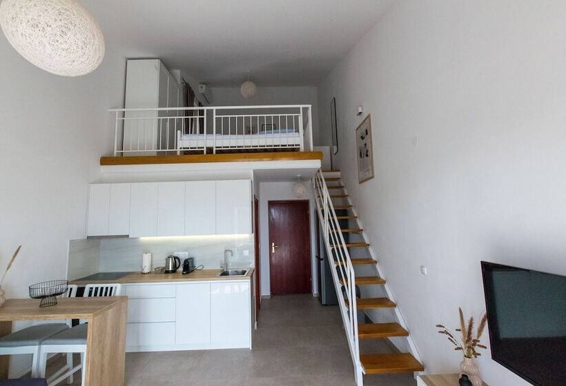 Apartments And Rooms Kapulica