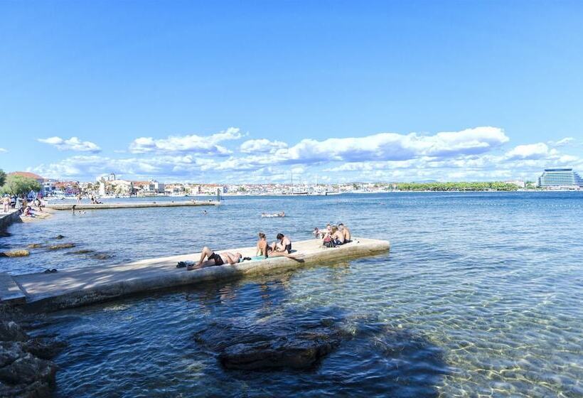 Apartments Bujola City Park View