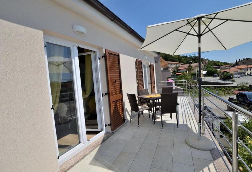 Apartments Golden Hour