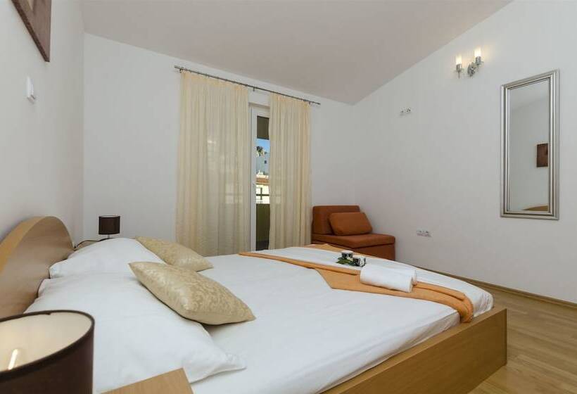 Apartments Srecko