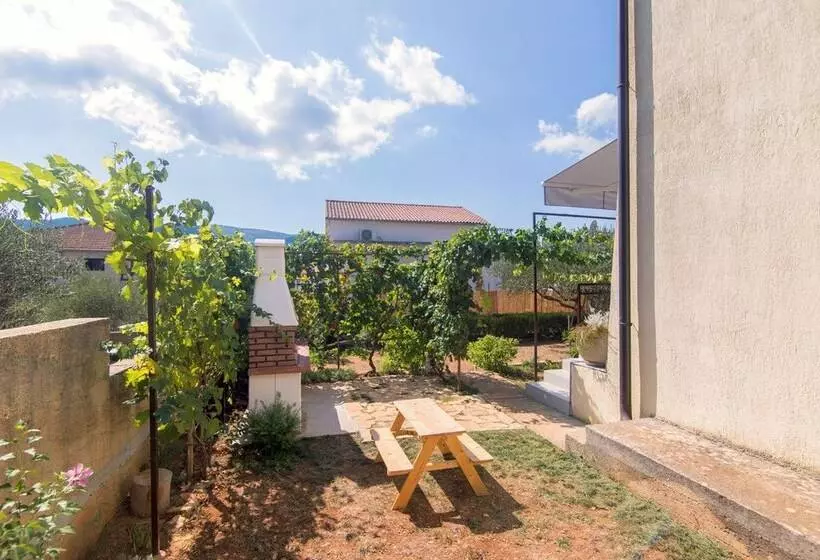 Apartment 4 Olives