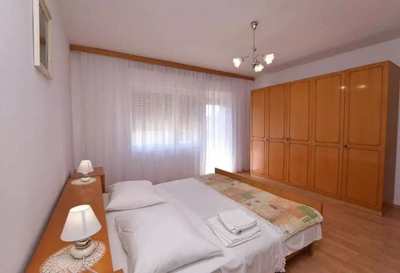 Apartment Luketa