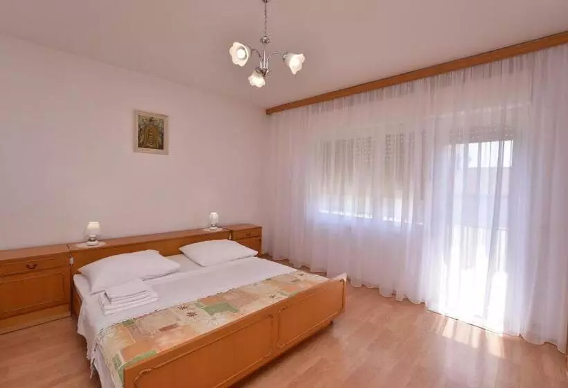 Apartment Luketa