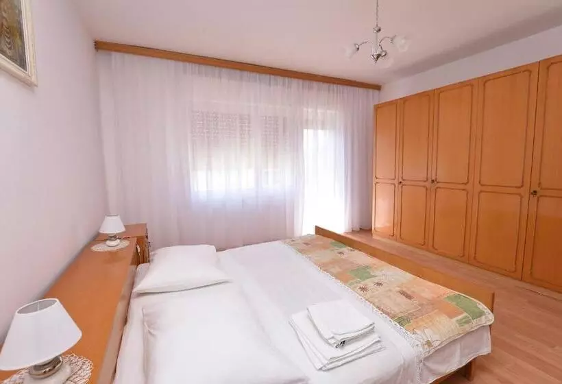 Apartment Luketa
