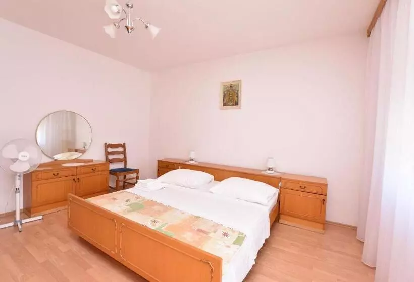 Apartment Luketa