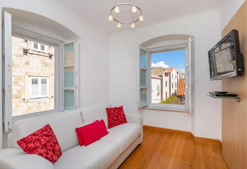 Apartments Feri