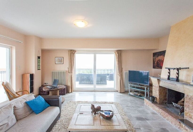 House With An Amazing View