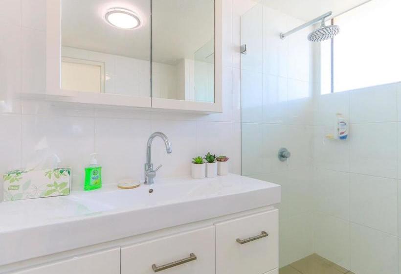 Kingsway Apartment 3