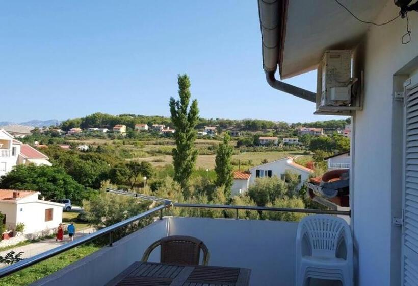 پانسیون Apartments Dupin