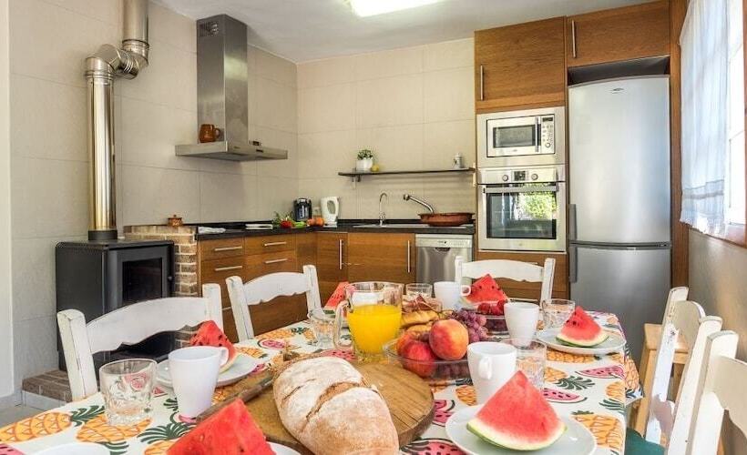 Village House Can Llorito