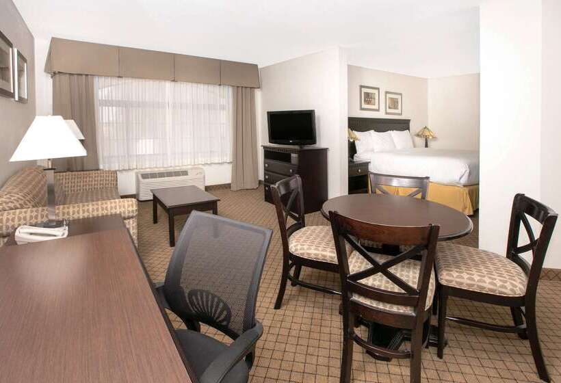 ホテル Baymont By Wyndham Roswell