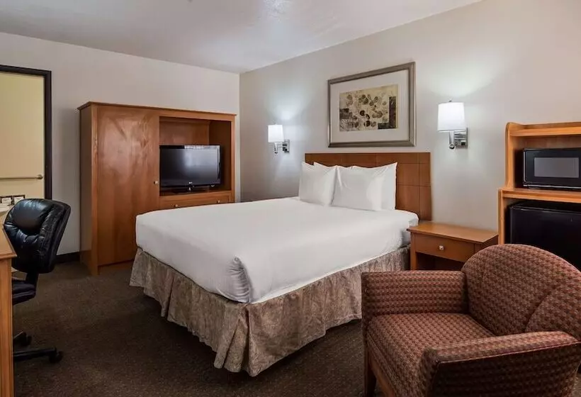 Best Western Socorro Hotel & Suites