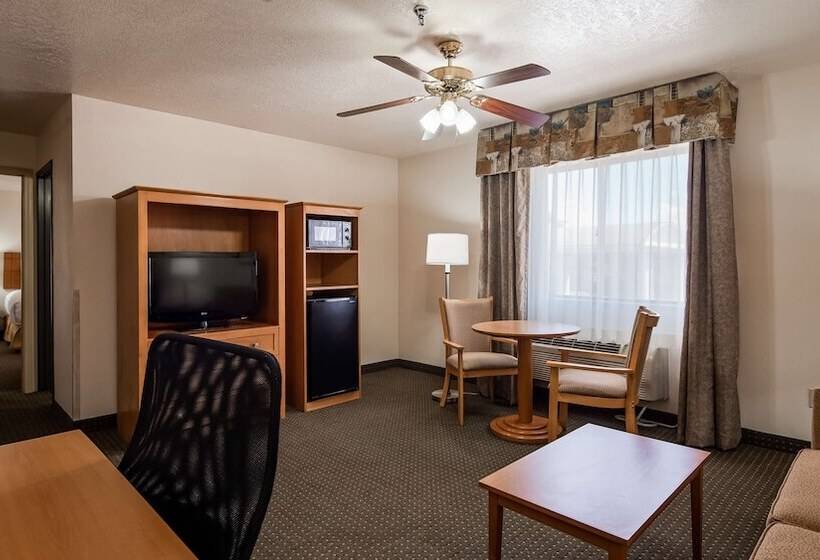 Best Western Socorro Hotel & Suites