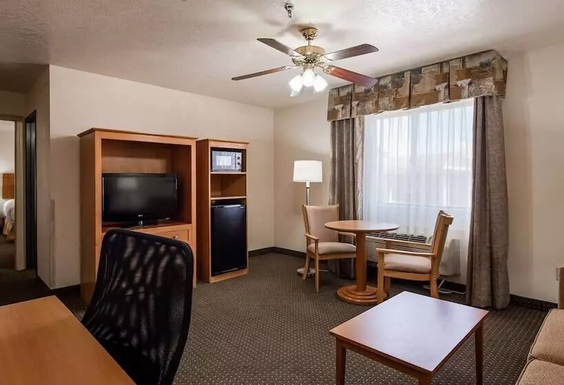 Best Western Socorro Hotel & Suites