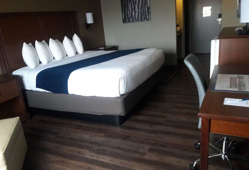 בית מלון כפרי Best Western Woodburn Inn