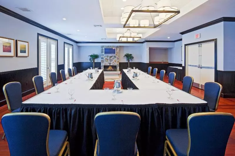 هتل Crowne Plaza Orlando Downtown, An Ihg