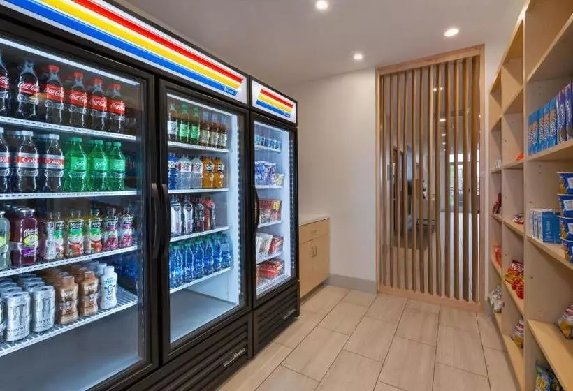 هتل Holiday Inn Express  Eau Claire West I 94, An Ihg