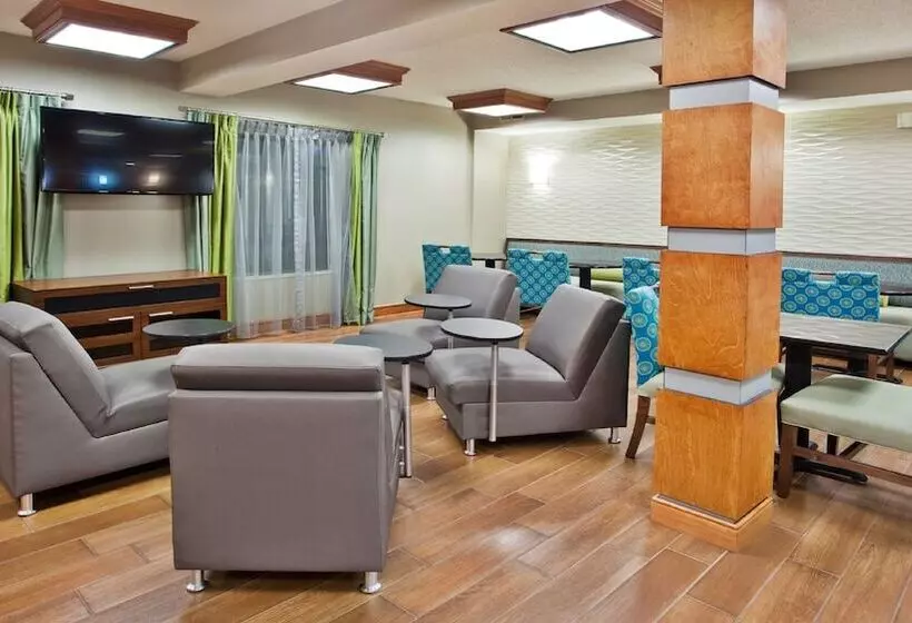 ホテル Holiday Inn Express And Suites Kimball By Ihg