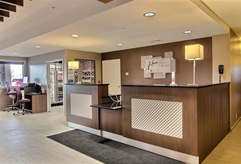 ホテル Holiday Inn Express Fargo   West Acres, An Ihg