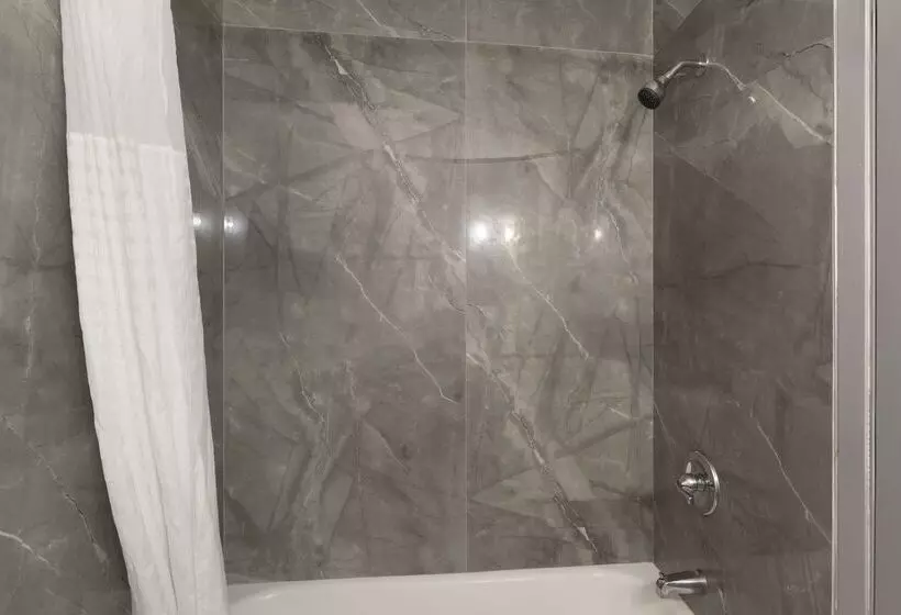 ホテル Quality Inn Newton At I 80