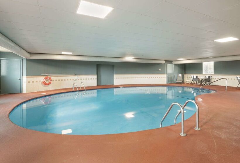 Hotel Quality Inn Newton At I 80