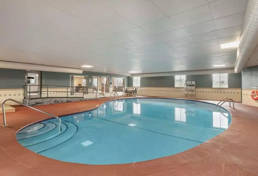 ホテル Quality Inn Newton At I 80