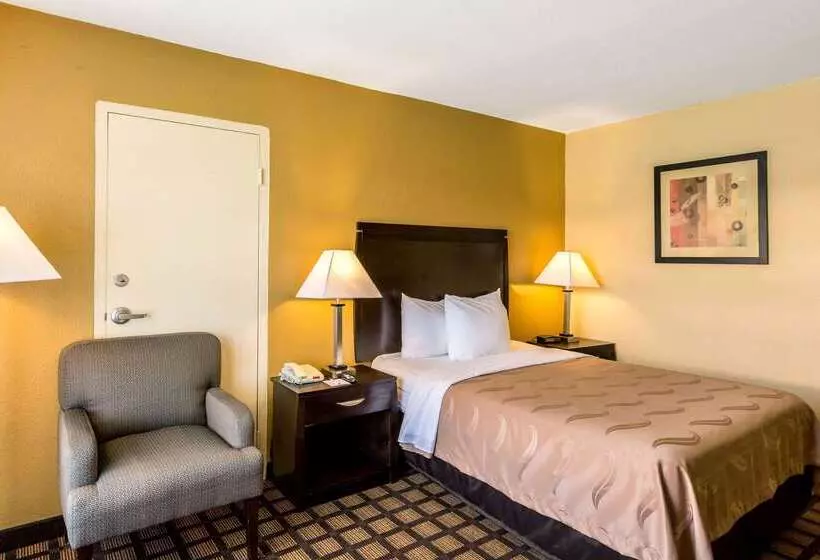فندق Quality Inn & Suites Baton Rouge West  Port Allen