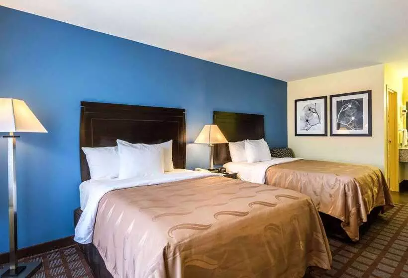 فندق Quality Inn & Suites Baton Rouge West  Port Allen